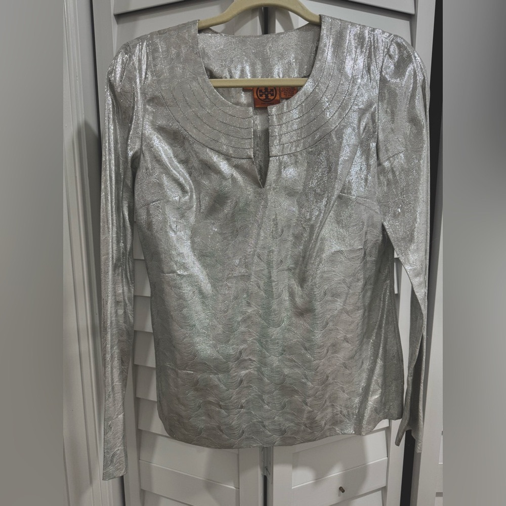Stunning Silk Tory Burch Silver Long Sleeve Top Size 4